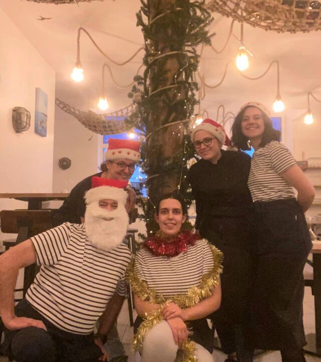 L'équipage de la Bisquine vous souhaite un joyeux Noël 🎄
#creperie #lafleche #LaFlèche #crêperie
#paysfléchois #commercelocal #noël2022
